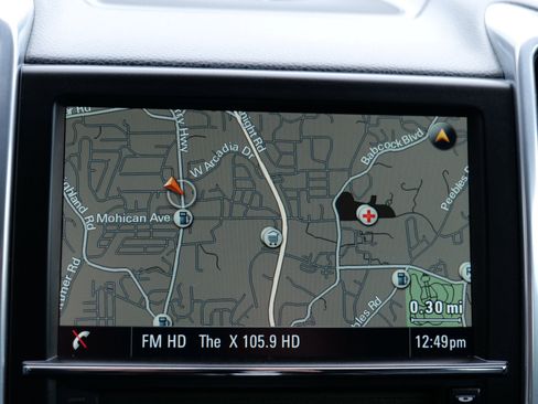 Used 2016 Porsche Cayenne image 25