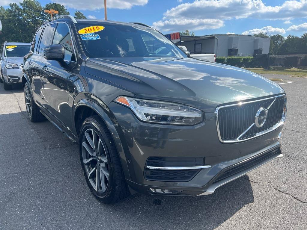 Used 2018 Volvo XC90 T5 Momentum w/ Convenience Package FWD image 3