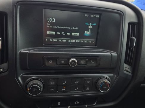 Used 2018 Chevrolet Silverado 1500 Custom w/ Custom Value Package image 15