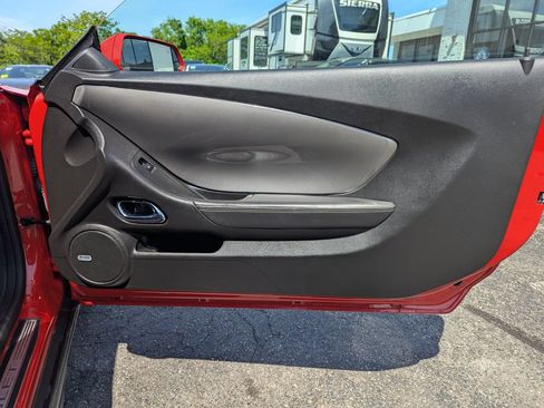 Used 2010 Chevrolet Camaro SS w/ LPO, Ground Effects Package RWD image 28