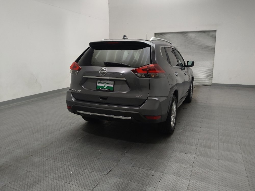 Used 2018 Nissan Rogue SV FWD image 7