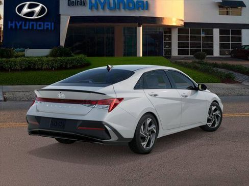 New 2026 Hyundai Elantra SEL Sport image 4
