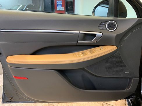 Used 2023 Hyundai Sonata Limited image 14