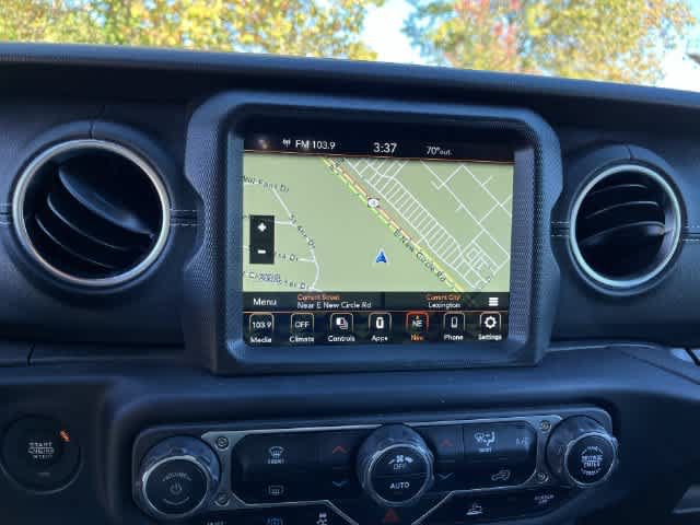 Used 2023 Jeep Wrangler Unlimited Sahara AWD/4WD image 26