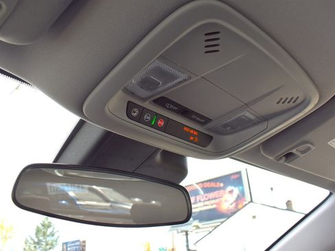 Used 2023 Chevrolet Malibu LT FWD image 18