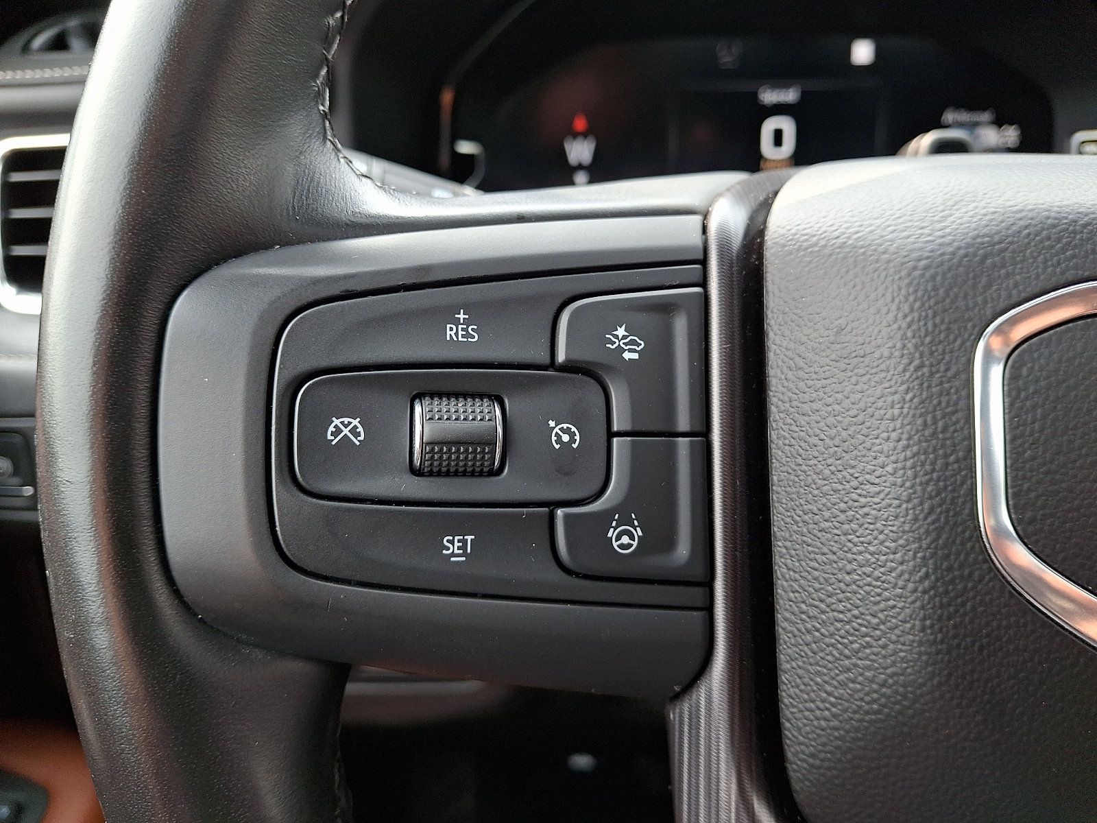 Used 2023 GMC Yukon Denali Ultimate AWD/4WD image 24