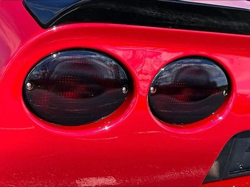 Used 2000 Chevrolet Corvette Coupe w/ Memory Pkg image 28