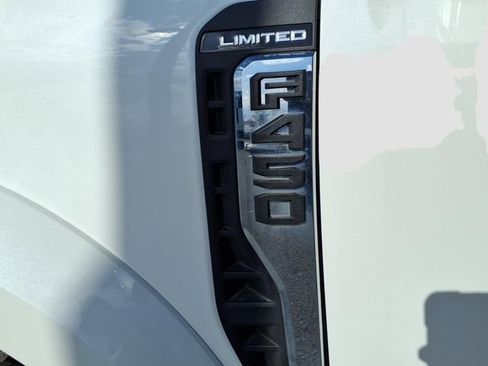 Used 2024 Ford F450 Limited w/ FX4 Off-Road Package image 7