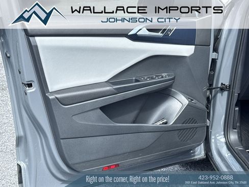 Used 2023 Volkswagen Taos SE FWD image 13