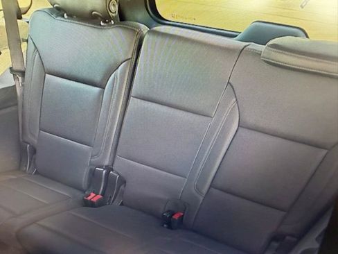 Used 2025 Chevrolet Tahoe Z71 AWD/4WD image 6