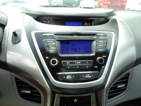 Used 2013 Hyundai Elantra GLS image 20