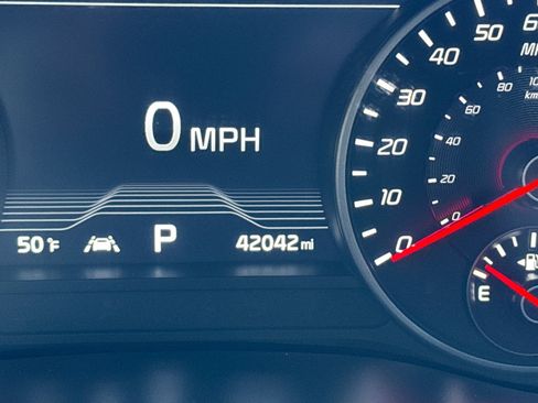 Used 2021 Kia Stinger GT1 image 29