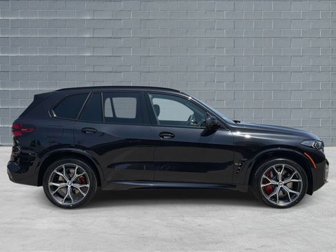 Used 2026 BMW X5 xDrive50e w/ M Sport Package AWD/4WD image 3