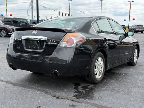 Used 2011 Nissan Altima 2.5 S w/ Special Edition Pkg FWD image 8