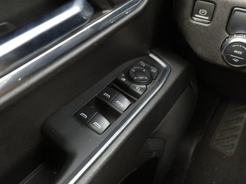 Used 2024 GMC Sierra 1500 SLT image 23