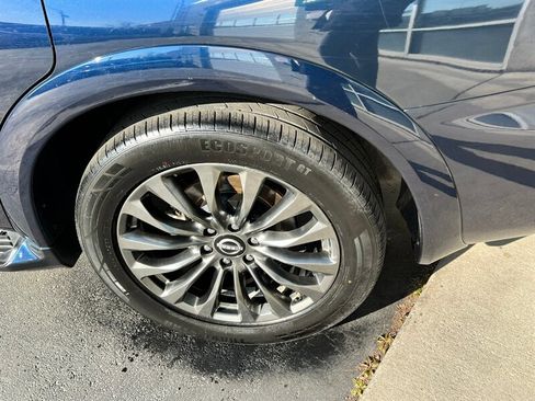 Used 2023 Nissan Armada Platinum w/ Captain's Chairs Package image 14