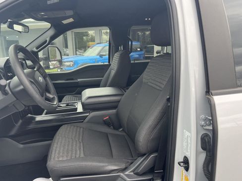 Used 2022 Ford F150 XL w/ STX Appearance Package image 10