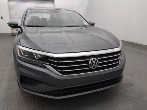 Used 2020 Volkswagen Passat 2.0T SE FWD image 14