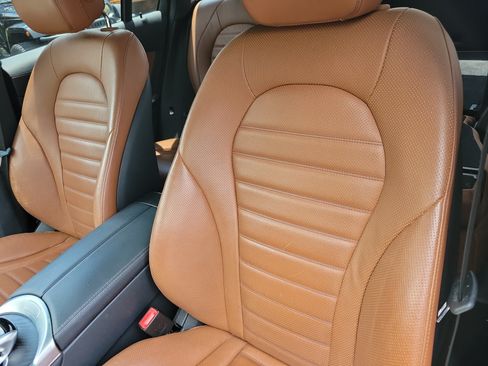 Used 2017 Mercedes-Benz GLC 300 image 7