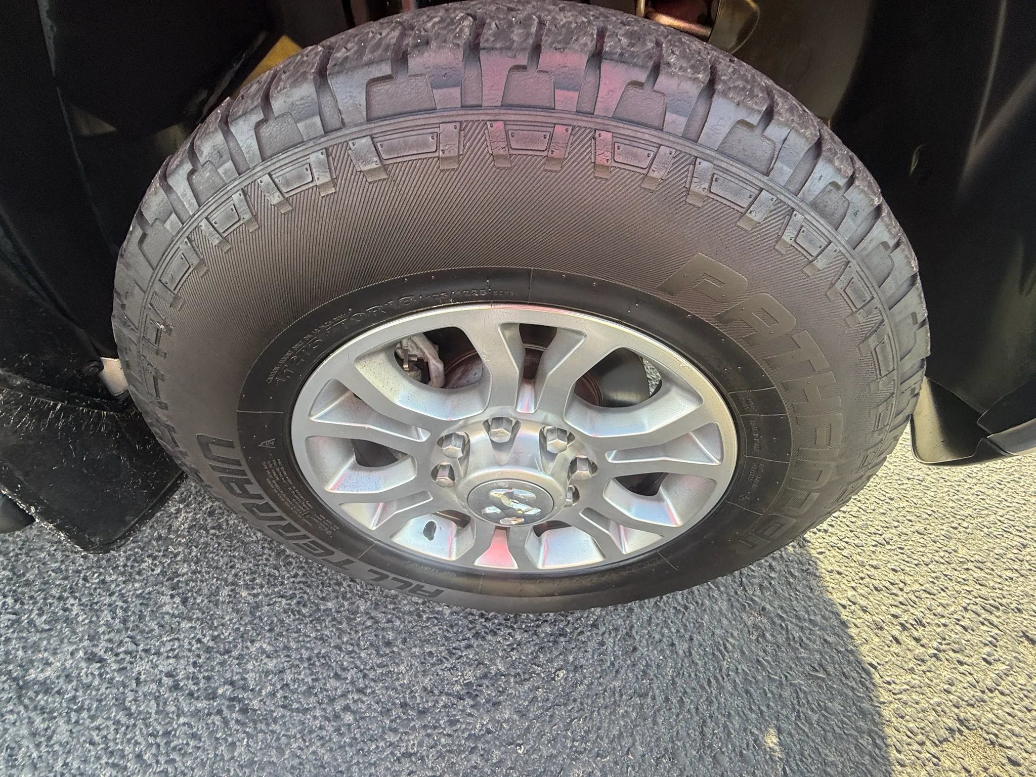 Used 2014 RAM 3500 Laramie AWD/4WD image 19