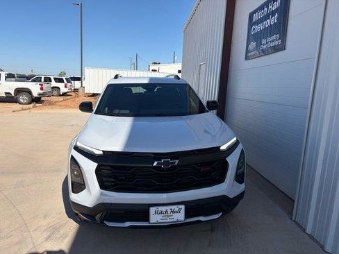 New 2026 Chevrolet Equinox RS w/ Convenience Package III FWD image 2