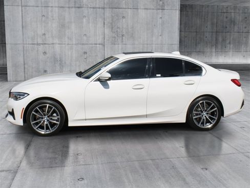 Used 2020 BMW 330i Sedan image 2