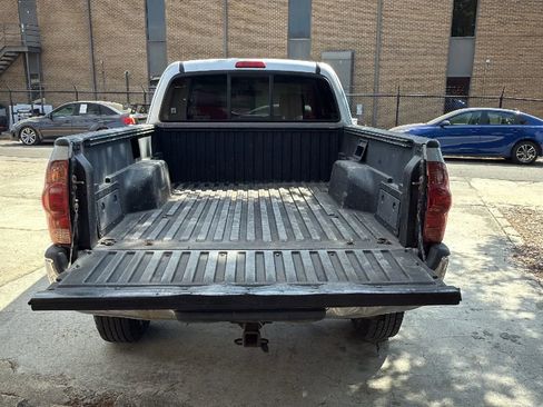Used 2006 Toyota Tacoma 4x4 Access Cab V6 image 10