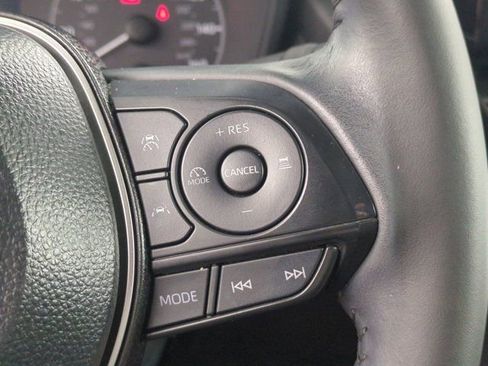 Used 2024 Toyota Corolla Cross LE FWD image 18