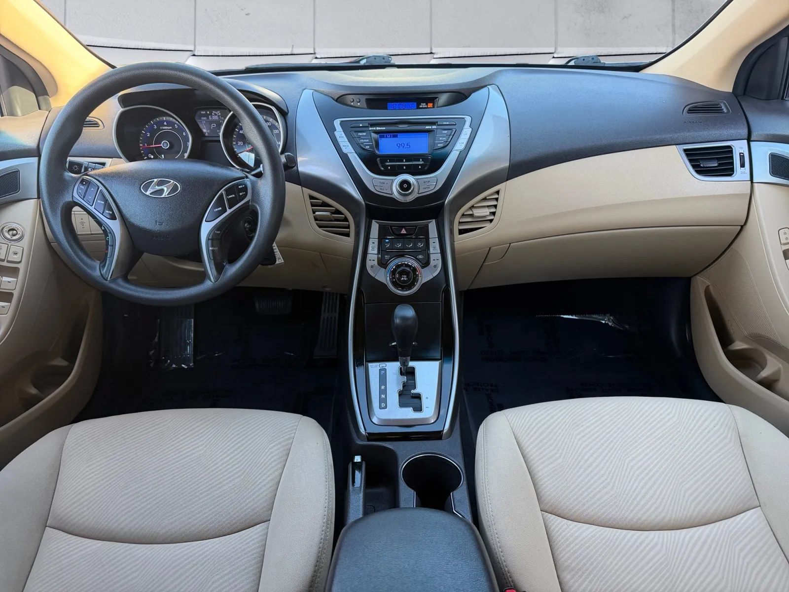 Used 2013 Hyundai Elantra GLS w/ Preferred Pkg FWD image 10