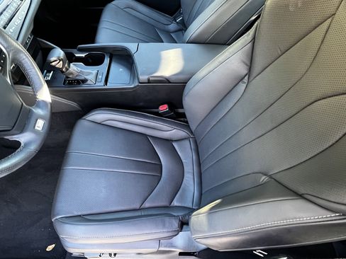 Certified 2024 Lexus ES 350 F Sport w/ Accessory Package (Z2) FWD image 15