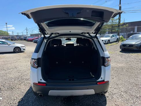 Used 2018 Land Rover Discovery Sport HSE AWD/4WD image 28