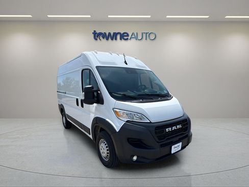 Used 2024 RAM ProMaster 1500 w/ Convenience Group FWD image 12