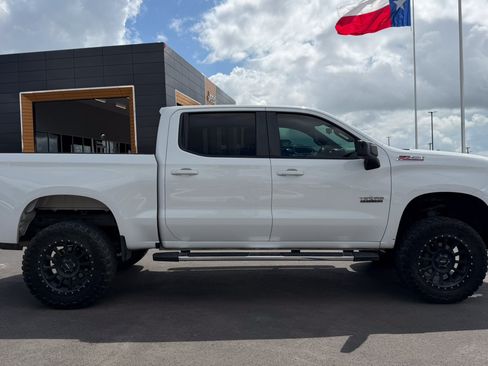 Used 2020 Chevrolet Silverado 1500 RST w/ Texas Edition AWD/4WD image 4