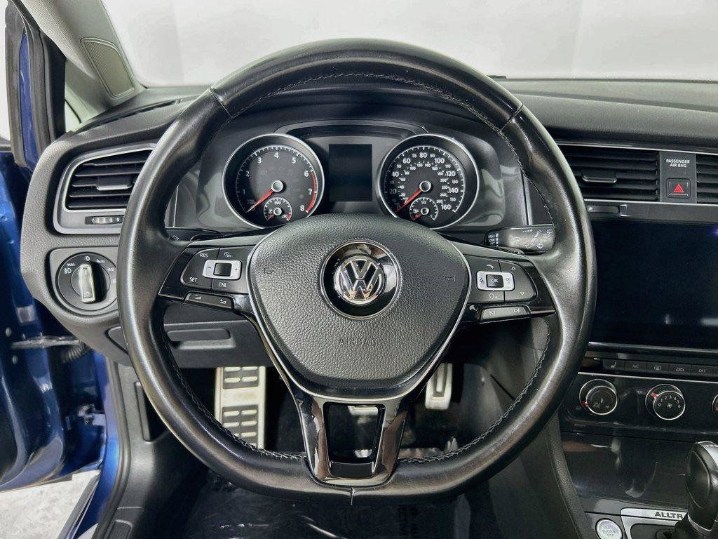 Used 2018 Volkswagen Golf Alltrack SE AWD/4WD image 11