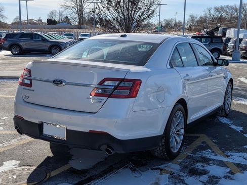 Used 2014 Ford Taurus Limited image 3