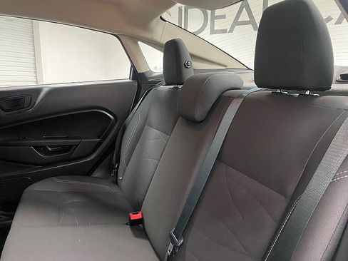 Used 2017 Ford Fiesta SE image 12