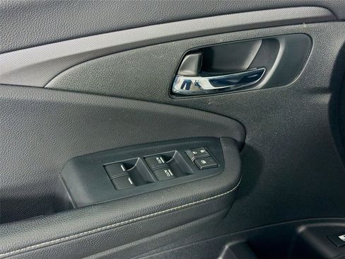 Used 2023 Honda Ridgeline Sport image 18