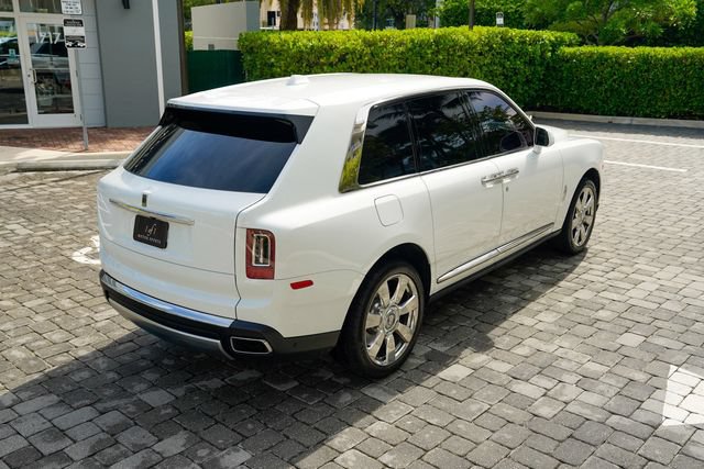 Used 2022 Rolls-Royce Cullinan AWD/4WD image 28