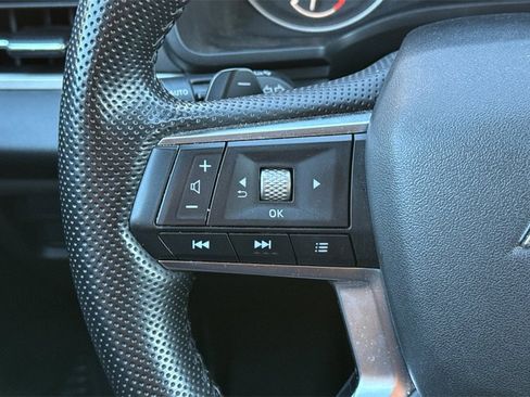 Used 2024 Mitsubishi Outlander FWD image 34