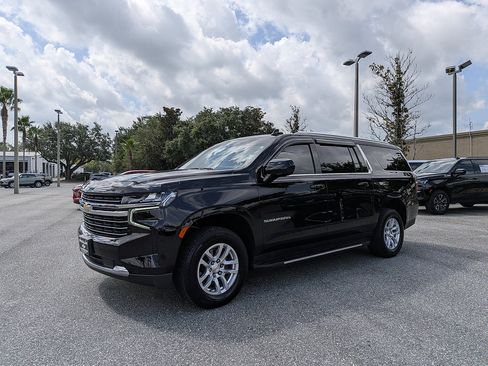 Certified 2024 Chevrolet Suburban LT AWD/4WD image 7