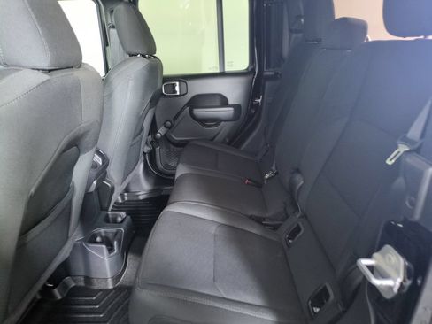 Used 2022 Jeep Gladiator Sport AWD/4WD image 26