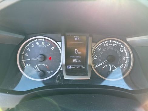 Used 2019 Toyota Tacoma SR5 image 24