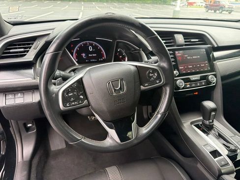 Used 2019 Honda Civic Sport image 12