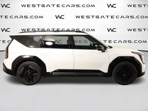 Used 2024 Kia EV9 GT-Line AWD/4WD image 47