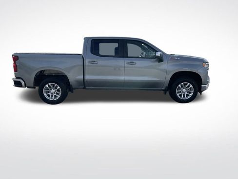 Used 2023 Chevrolet Silverado 1500 LT w/ Z71 Off-Road Package image 6