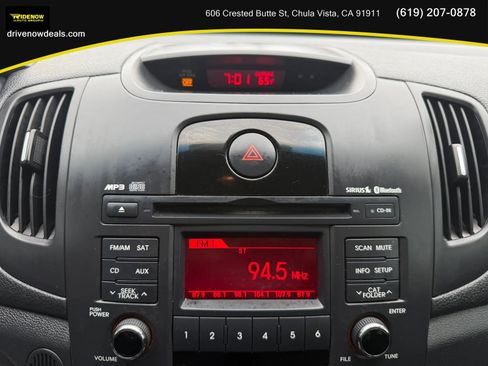Used 2012 Kia Forte EX FWD image 17