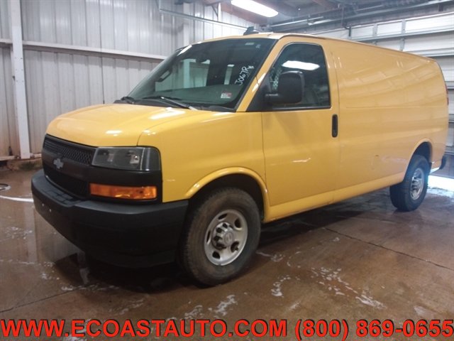 Used 2019 Chevrolet Express 2500 w/ Driver Convenience Package RWD image 4