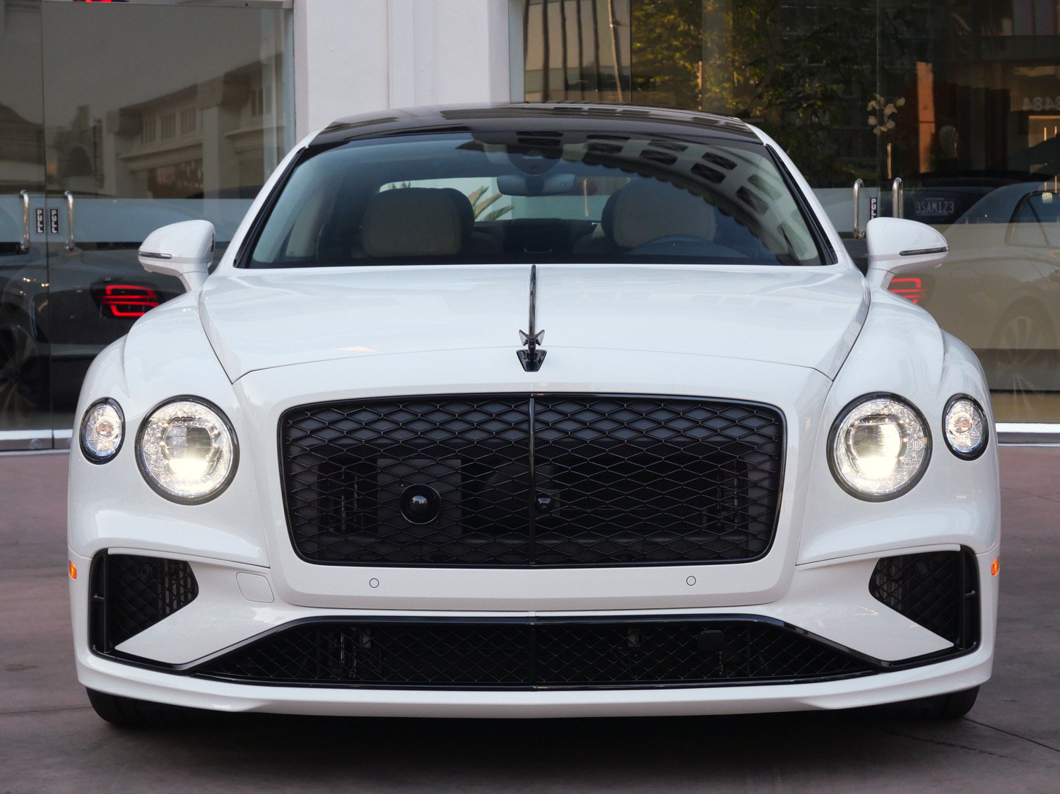 New 2026 Bentley Flying Spur V8 AWD/4WD image 10
