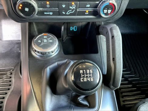 Used 2022 Ford Bronco Big Bend AWD/4WD image 15