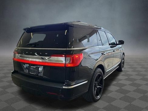 Used 2018 Lincoln Navigator Reserve w/ Technology Package image 3